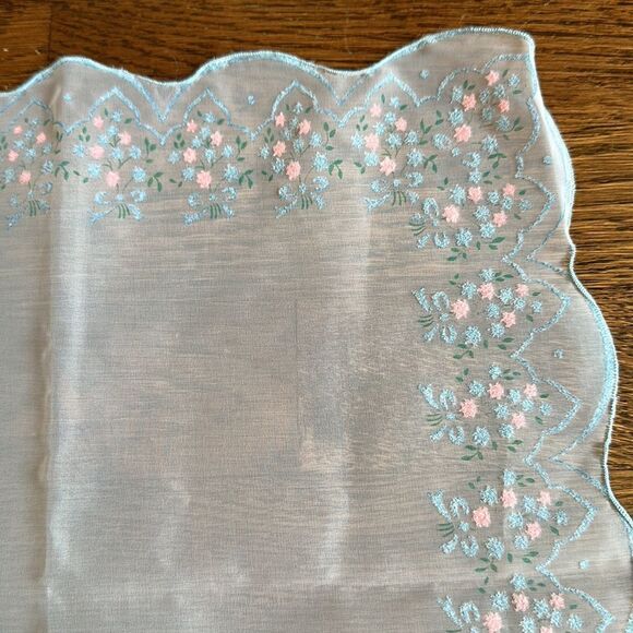 Vintage semi sheer nylon embossed  pink & blue floral embossed handkerchief - Picture 3 of 7